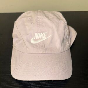 Nike Heritage Soft Pink Baseball Cap
